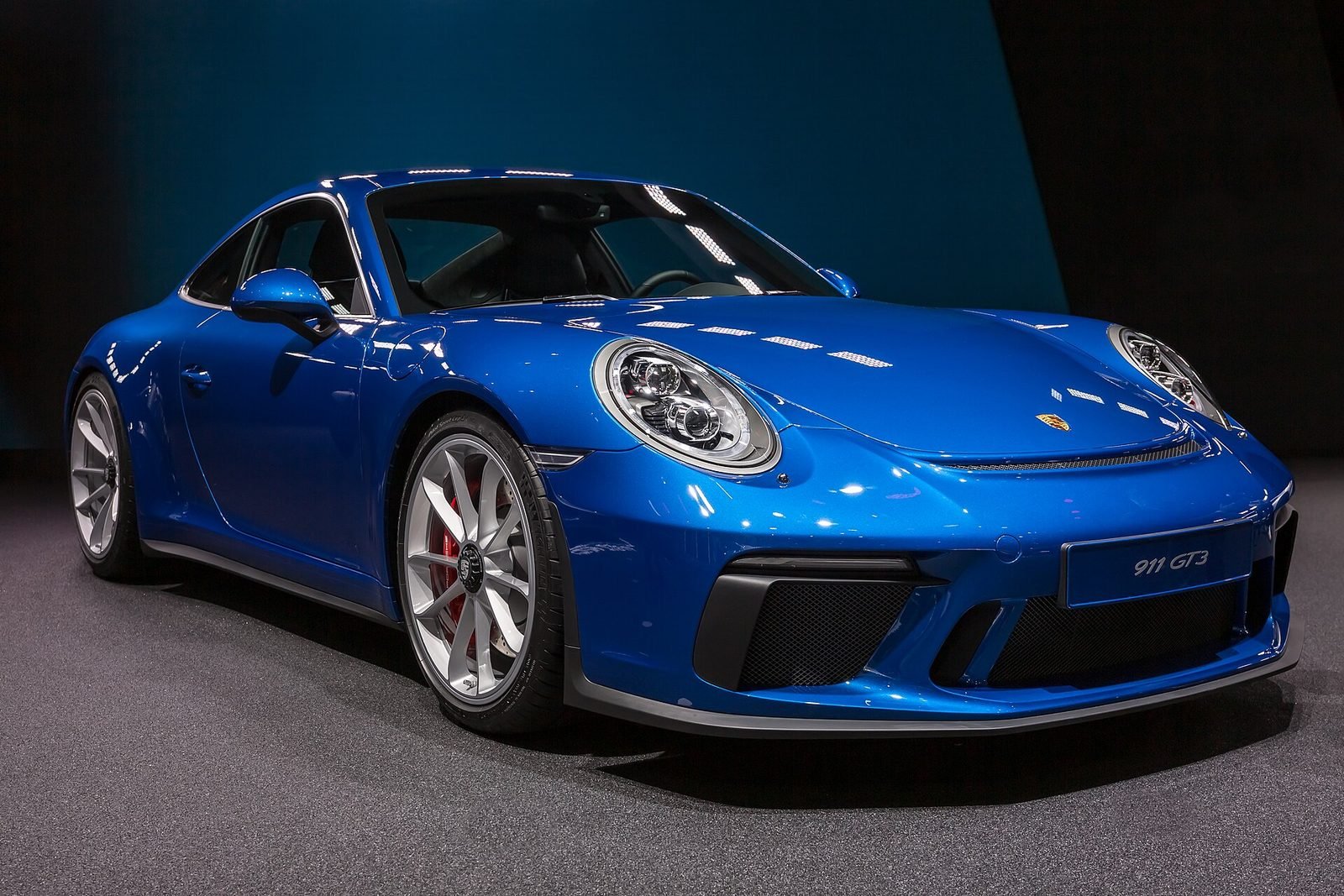 سيارة بورشه 911 GT3 في معرض